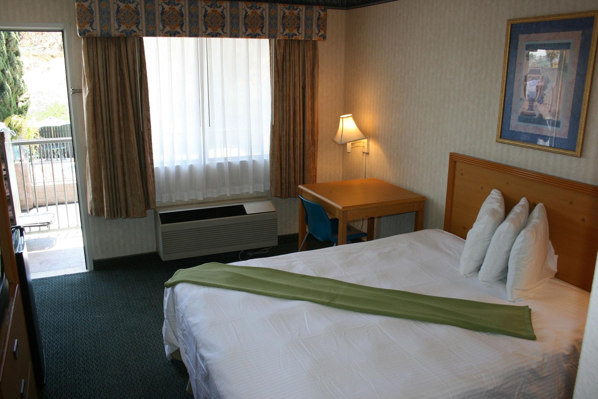 Bay Inn And Suites Сан-Диего Экстерьер фото