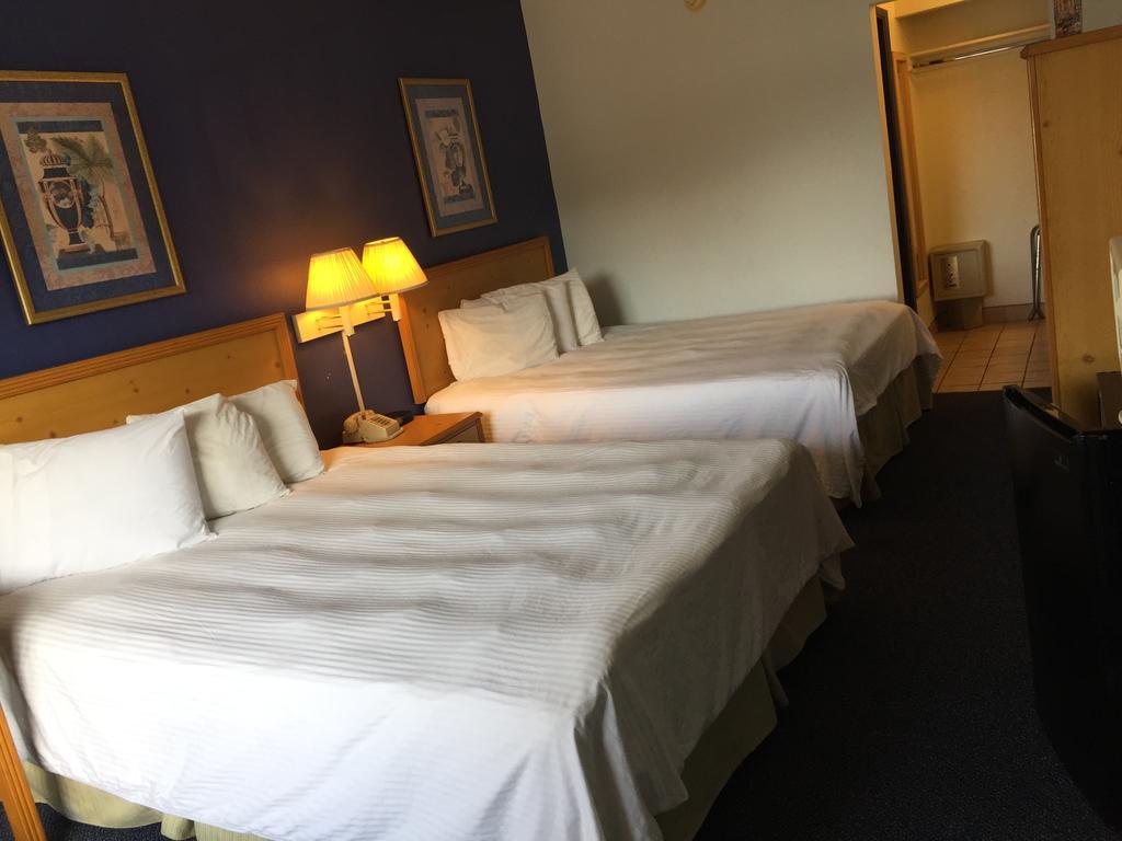 Bay Inn And Suites Сан-Диего Экстерьер фото