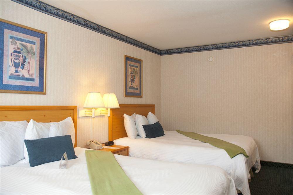 Bay Inn And Suites Сан-Диего Экстерьер фото